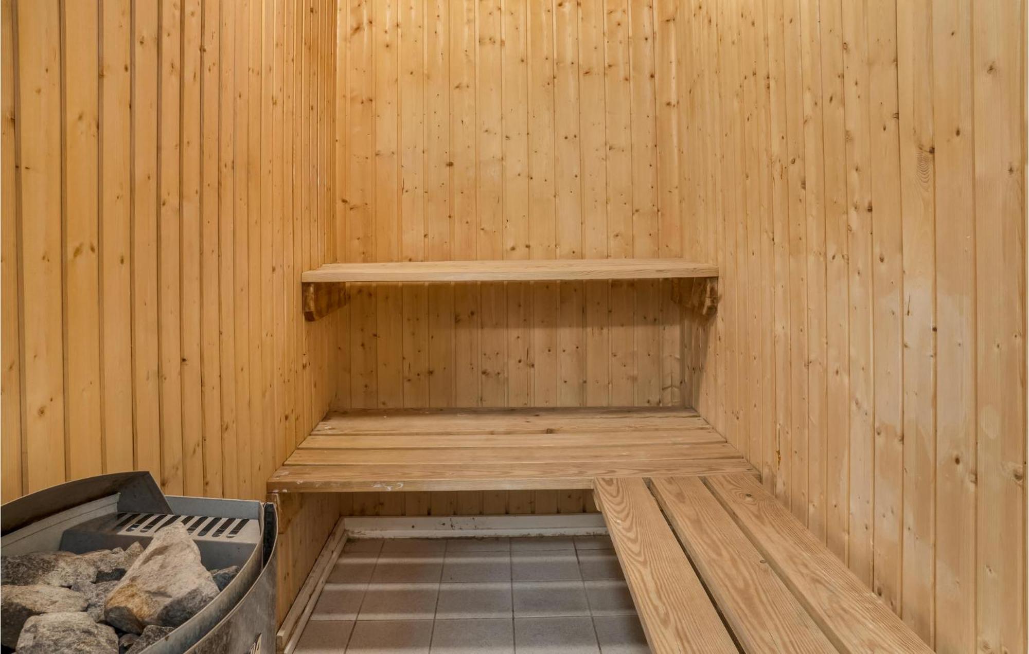 Stunning Home In Vaeggerlose With Wifi Bøtø By Eksteriør billede
